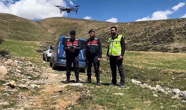Kaybolan hayvanları dron ile buldular