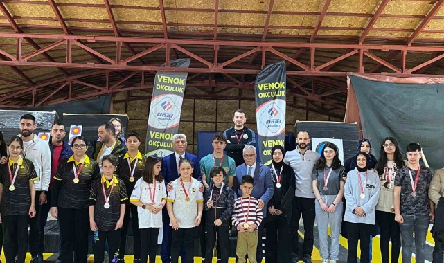 Okul Sporları okçuluk il şampiyonası Erzurum'da yapılıyor