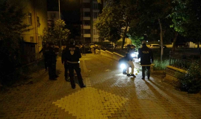 Tartıştığı şahısların üzerine kurşun yağdırdı: 3 yaralı