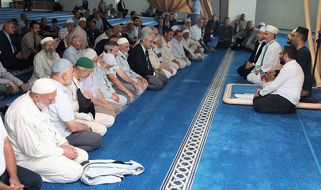 Hacı adayları uğurlandı