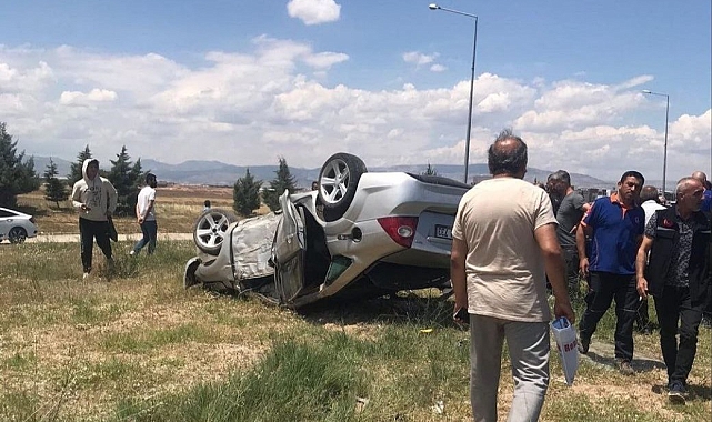 Hurdaya dönen araçtan sağ çıktı
