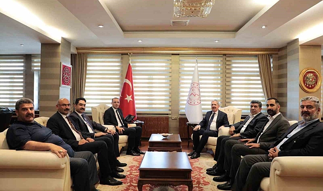 Ağrı'da Ticaret Bakan Yardımcısı Gürcan'dan Valilik ziyareti