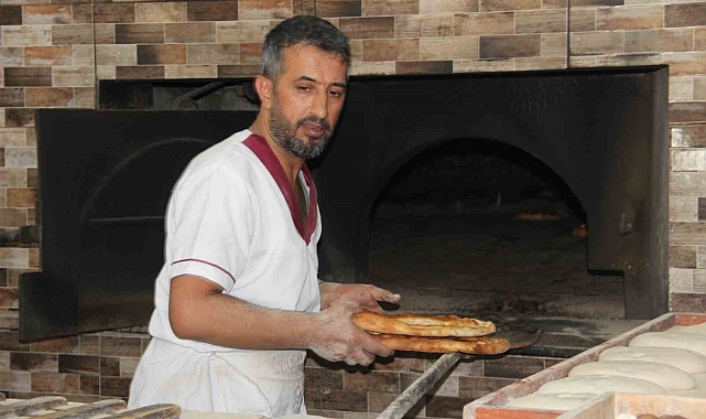 'Ekmek' için deyim yerindeyse 'pişiyorlar'