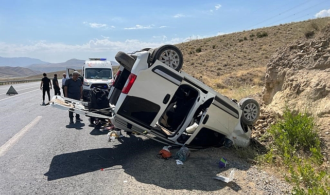 Van-Hakkari yolunda trafik kazası: 5 yaralı
