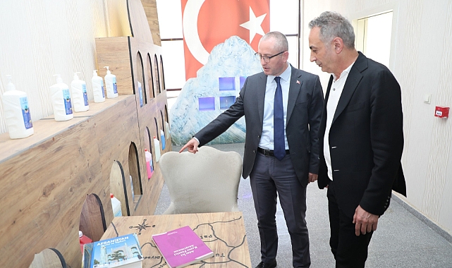 Ağrı Belediye Başkanı Karadoğan, Milli Eğitim Müdürü Kökrek’i ziyaret etti