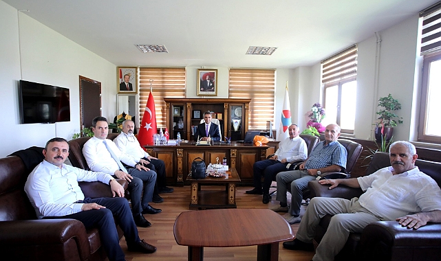 AİÇÜ Rektörü Prof. Dr. KARABULUT, Ataması Yapılan İİBF Dekanı Prof. Dr. Erdal YILMAZ’a Hayırlı Olsun Ziyaretinde Bulundu