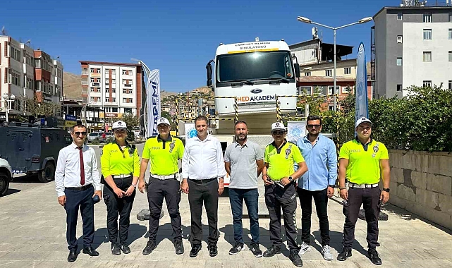 Emniyet kemeri takmanın önemi simülasyon aracı ile anlatıldı