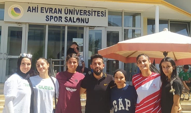 Patnos'lu sporcu kızlar dereceleriyle ses getirdi