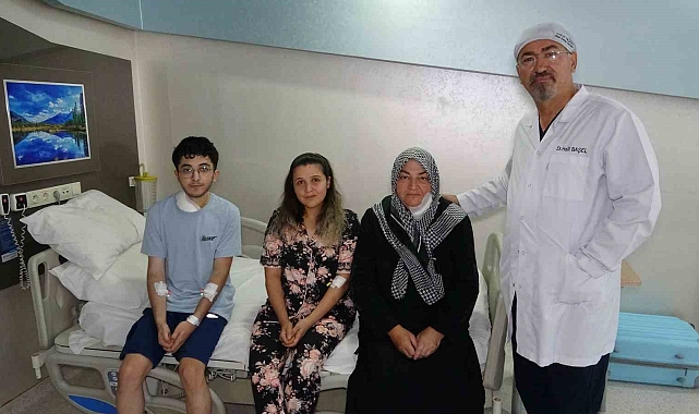 Üç farklı şehirden gelen glomus tümörü hastaları şifayı Van'da buldu