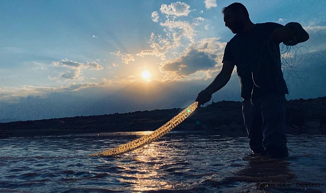 Ağrı'da Murat Nehri'nden avlanan balıklar ilgi görüyor.