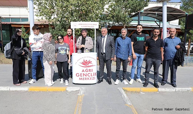 Ağrı'da Öğrenciler İkramlarla Karşılandı