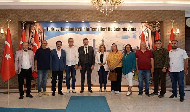 ERMED'den Vali Çiftçiye 'Hayırlı olsun' ziyareti
