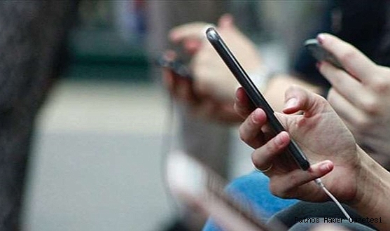 Gençlere indirim rekabeti: Teknoloji şirketleri fiyat kıracak