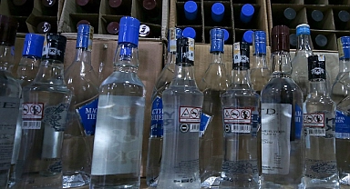 İran'da sahte alkol üreten 4 kişiye idam cezası