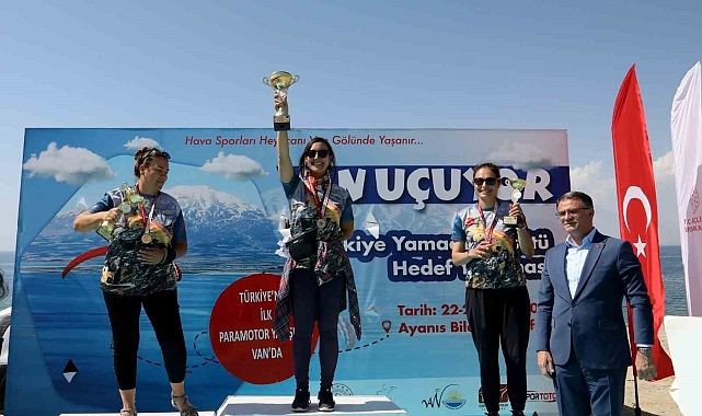 Van Yamaç Paraşütü ve Paramotor Hedef Şampiyonası sona erdi