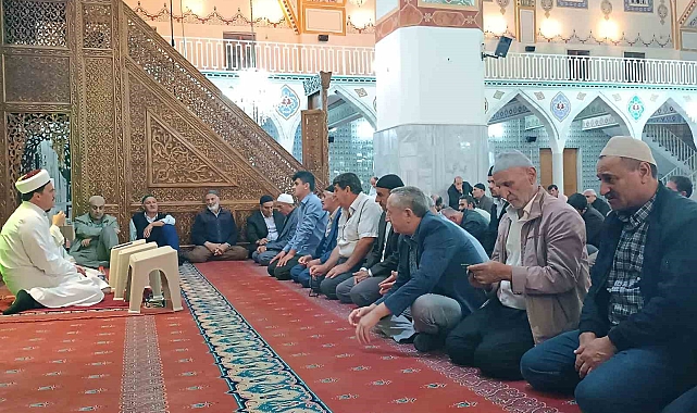 Van'da Mevlit Kandili ihya edildi
