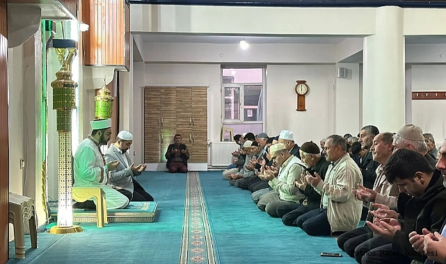 Ağrı'da "Ailece Sabah Namazında Buluşuyoruz" programları devam ediyor.