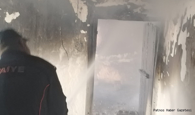 Ağrı’da çıkan yangında ev kullanılamaz hale geldi