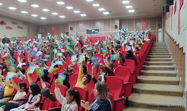 Ağrı’da çocuklara “ Hürkuş ve Gökbey Müzikal Tiyatrosu” sahnelendi…