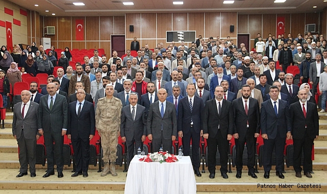 Ağrı Kültür Kongre Merkezinde  'Peygamber, İman ve İstikamet' konulu konferans düzenlendi