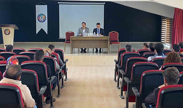 Ağrı'da eğitim değerlendirme toplantısı yapıldı