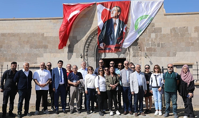 Rektör Alma ve MTA ekibinden tarihi Ejder Kervansarayı'na ziyaret