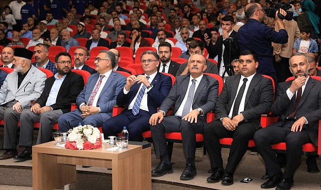 Van'da 270 hafız için icazet töreni yapıldı
