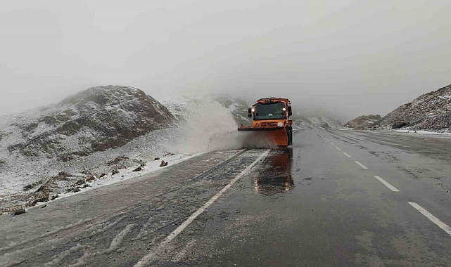 Van'da karayollarının kış mesaisi başladı