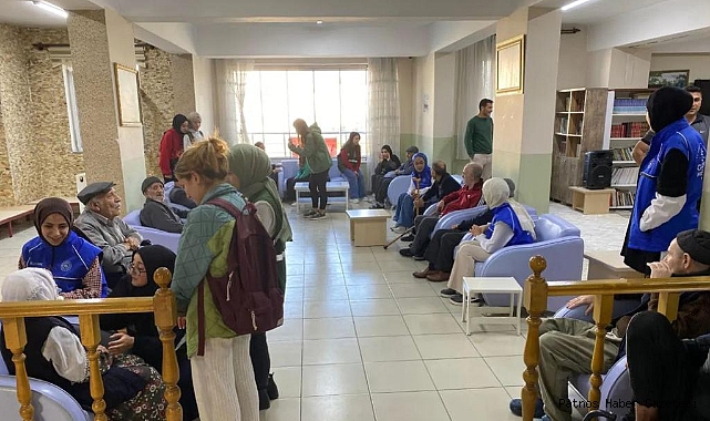 Ağrı Gençlik Merkezi Gönüllüleri huzur evini ziyarette bulundu