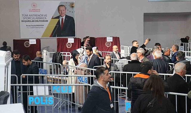 AK Parti aday adaylarında temayül heyecanı