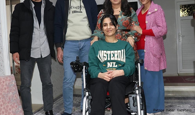 Engelli kadın akülü tekerlekli sandalyesine kavuştu