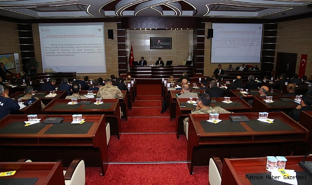 Erzurum'da kar ve buzla mücadele toplantısı yapıldı