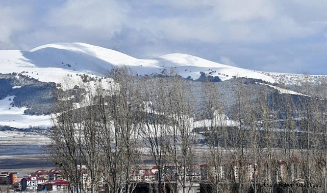 Kars ve Ardahan'da kar ve soğuk hava etkili oldu