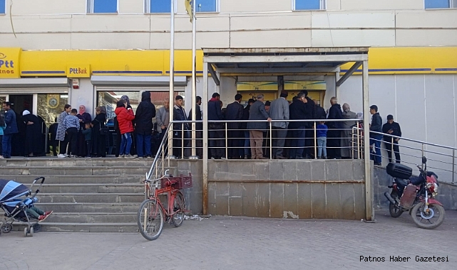 Patnos'ta PTT Şubelerindeki yoğunluğun önüne geçilemiyor