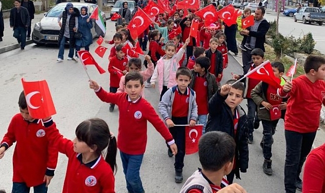 Üzümlü'de Filistin'e destek yürüyüşü düzenledi