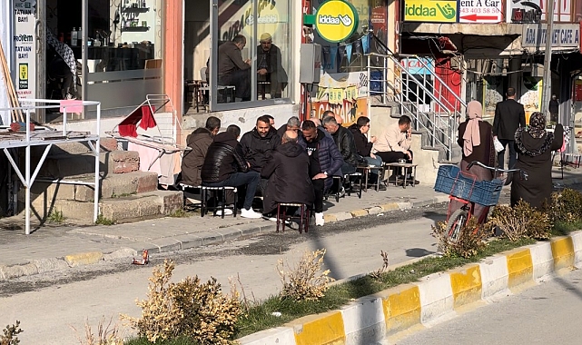 Aralık ayında güneşli havanın tadını çıkardılar