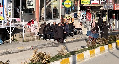 Aralık ayında güneşli havanın tadını çıkardılar