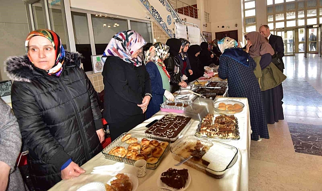Bitlis'te Engellilerden ve ailelerinden Filistin yararına etkinlik