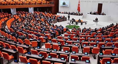 Çalışan Emeklilere 5 Bin TL Mecliste