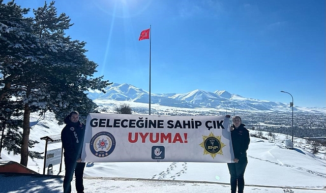 Erzurum' da Polisten "Uyuşturucuya DUR de" çağrısı