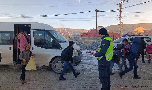 Hamur'da okul servisleri denetlendi