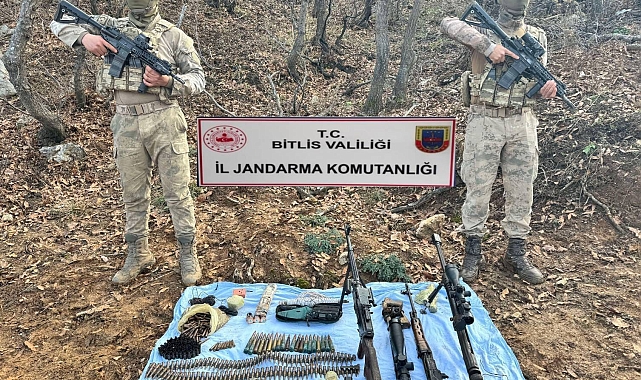 Jandarma çok sayıda silah ve mühimmat ele geçirdi
