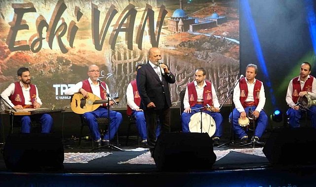 Van'da "Şanlı Geçmişten Geleceğe Eski Van" belgeseli izleyicisiyle buluştu