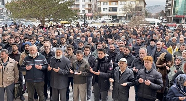 184 Umreci dualarla uğurlandı