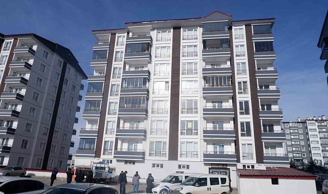4. Kattan düşen kadın hayatını kaybetti