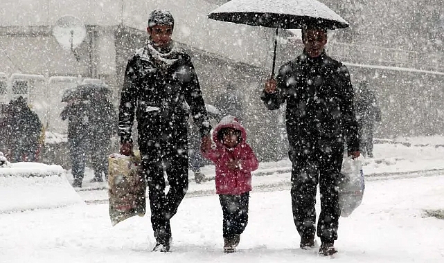 9 Ocak okullar tatil mi? Yarın Salı günü okullara tatil var mı?