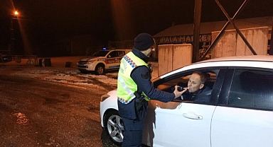 Ağrı'da 2023 yılı il genelinde 399 bin 781 araç ve sürücüyü denetledi