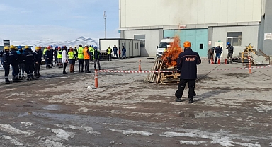 Ağrı'da gerçeğini aratmayan tatbikat nefes kesti (Videolu Haber)