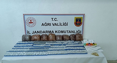 Ağrı’da İran uyruklu şahsın üzerinde çok sayıda kaçak malzeme ele geçirildi