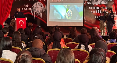 Ağrı'da jandarmadan liseli öğrencilere meslek tanıtımı